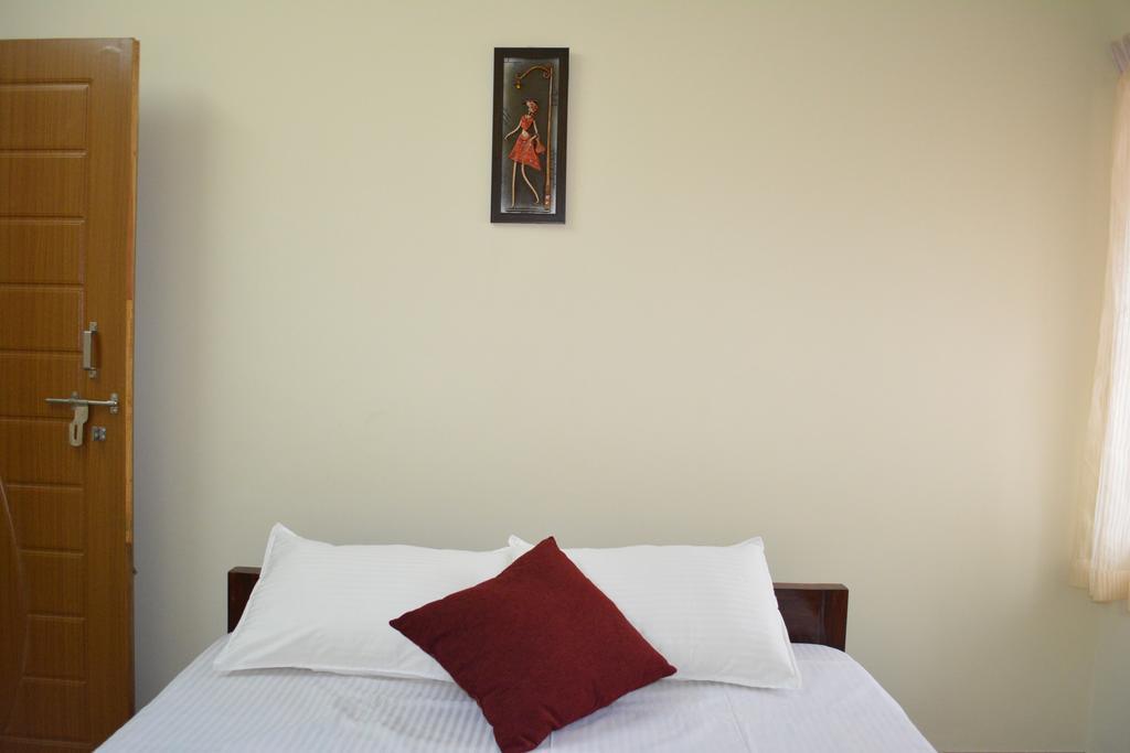 Jp Nivaas Guest House Majiladuthuráj Kültér fotó