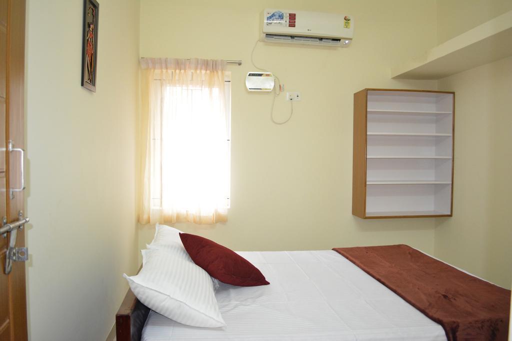 Jp Nivaas Guest House Majiladuthuráj Kültér fotó
