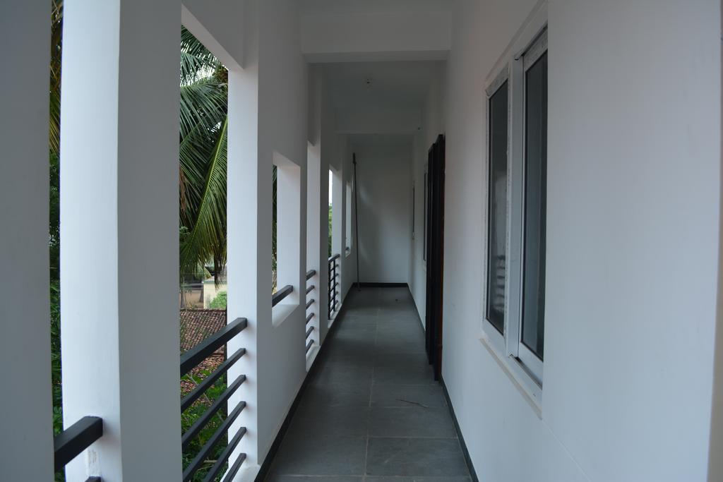 Jp Nivaas Guest House Majiladuthuráj Kültér fotó