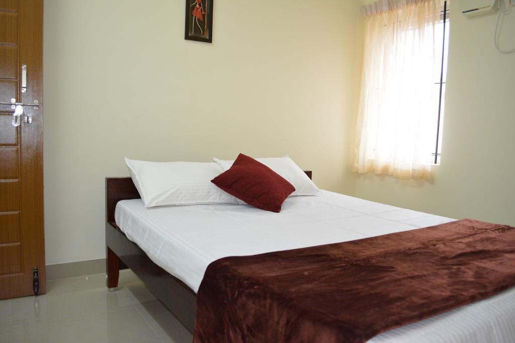 Jp Nivaas Guest House Majiladuthuráj Kültér fotó