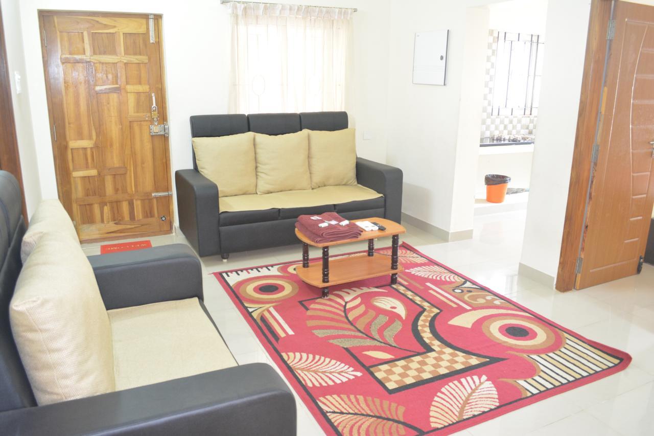 Jp Nivaas Guest House Majiladuthuráj Kültér fotó